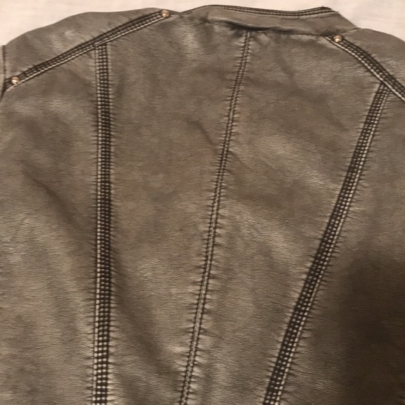 Grand Oriental Faux Leather Crop Jacket - Picture 14 of 16